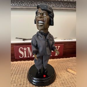 Singing James Brown! “I FEEL GOOD”!